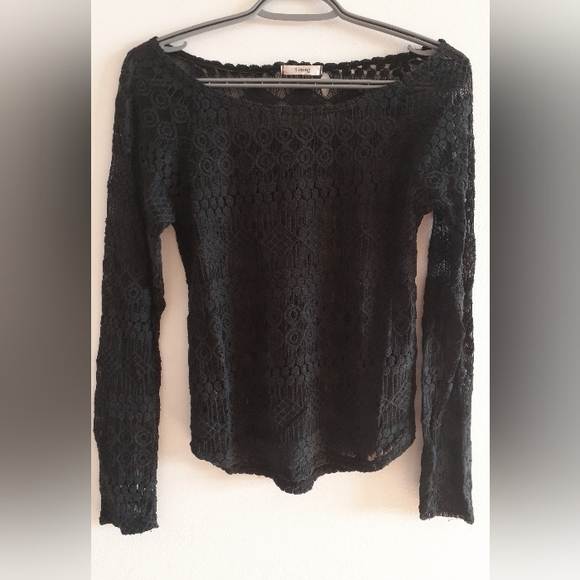 Embroidered mesh top with geometric pattern - Picture 7 of 8